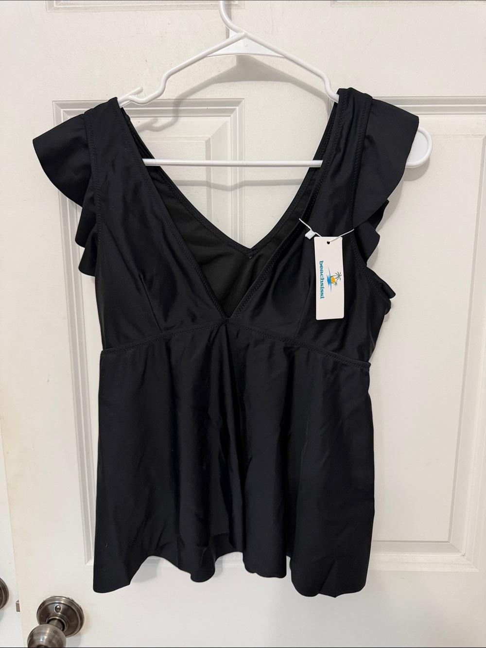 Beachsissi Black Ruffled V-Neck Tankini Swim Top size large NWT